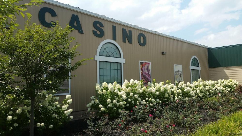 Vernon Downs Casino And Hotel Exterior photo