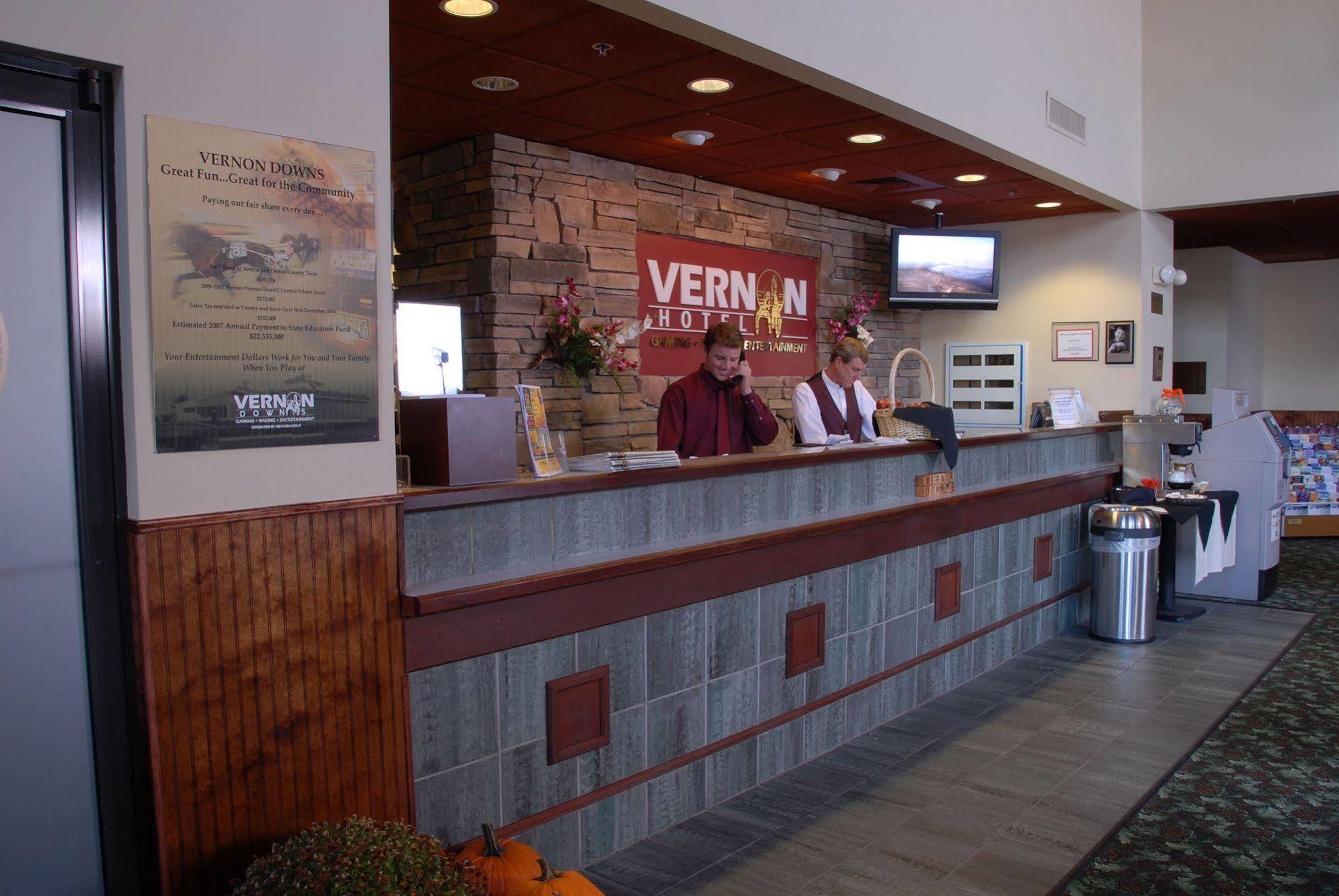 Vernon Downs Casino And Hotel Interior photo